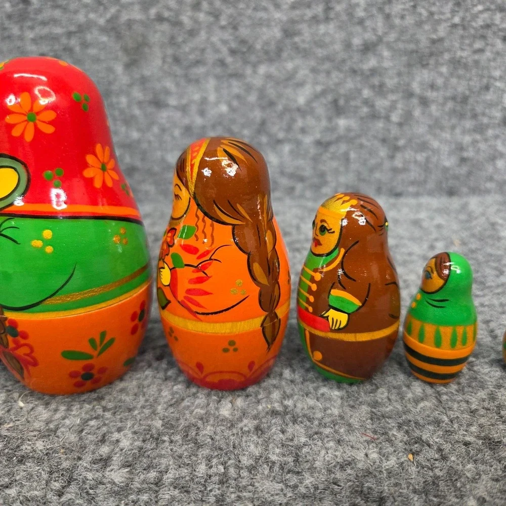 Vintage Belarus Fairy Tale 7pc Matryoshka Nesting Doll The Little Scarlet Flower